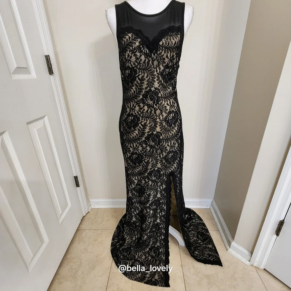 Formal Elegant Black Cream Lace Backless Sheer Back Dress - Picture 6 of 12
